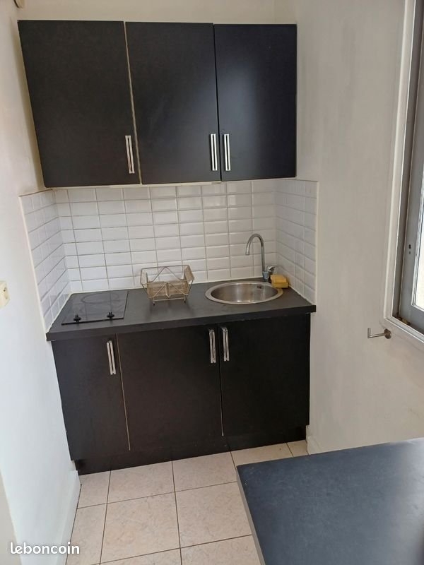 Appartement à louer, 22m², Nîmes
