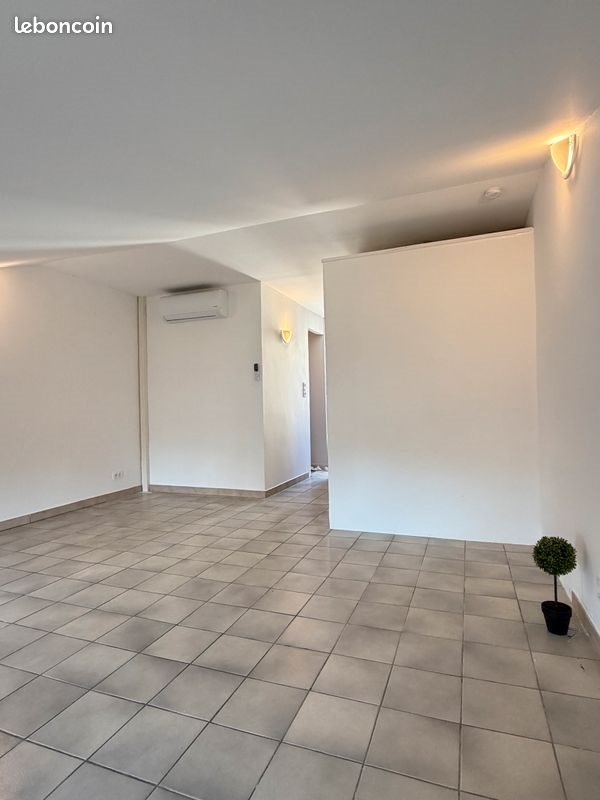 Appartement à louer, 44m², Carpentras