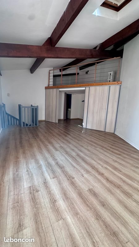 Appartement à louer, 63m², Trans-en-Provence