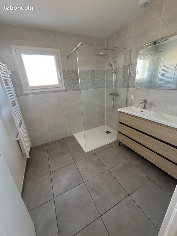 Maison à louer, 90m², Saint-Romain-de-Lerps