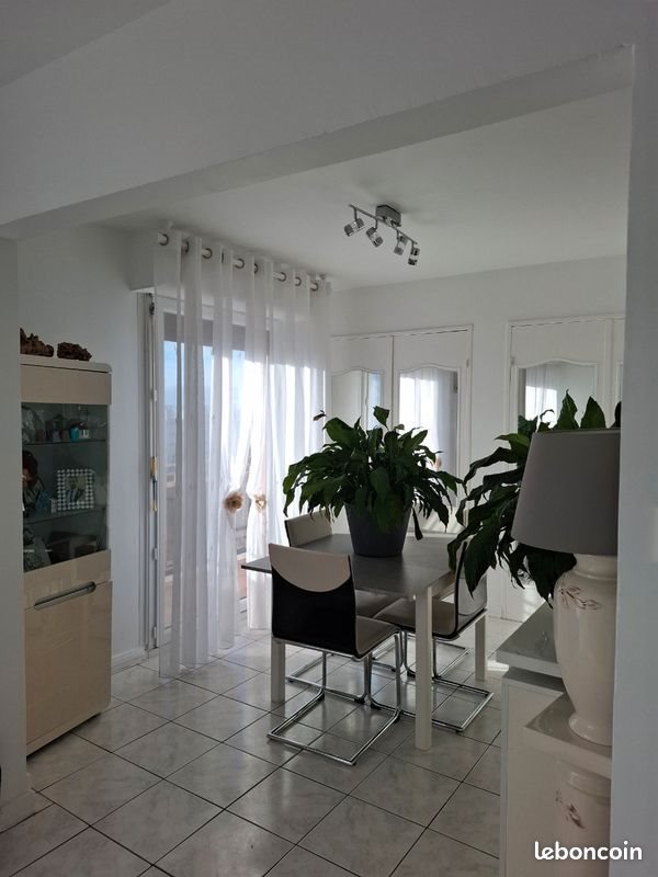 Appartement à vendre, 77m², Rillieux-la-Pape