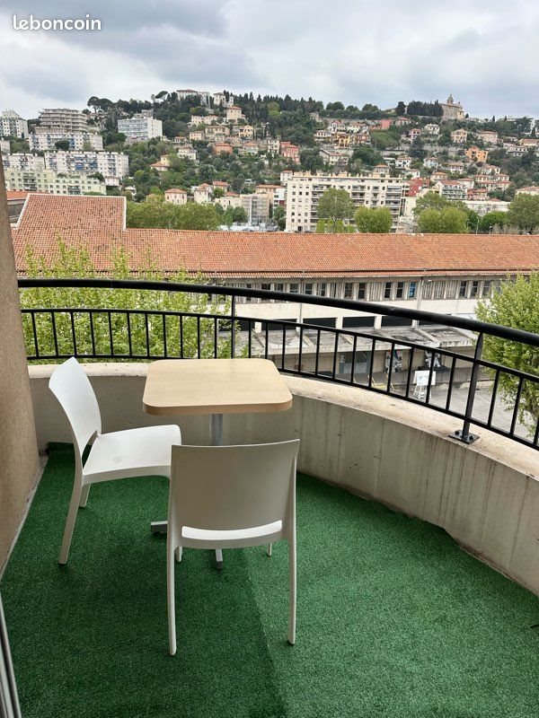 Appartement à louer, 27m², Nice