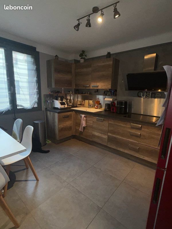 Appartement à louer, 61m², Viviers