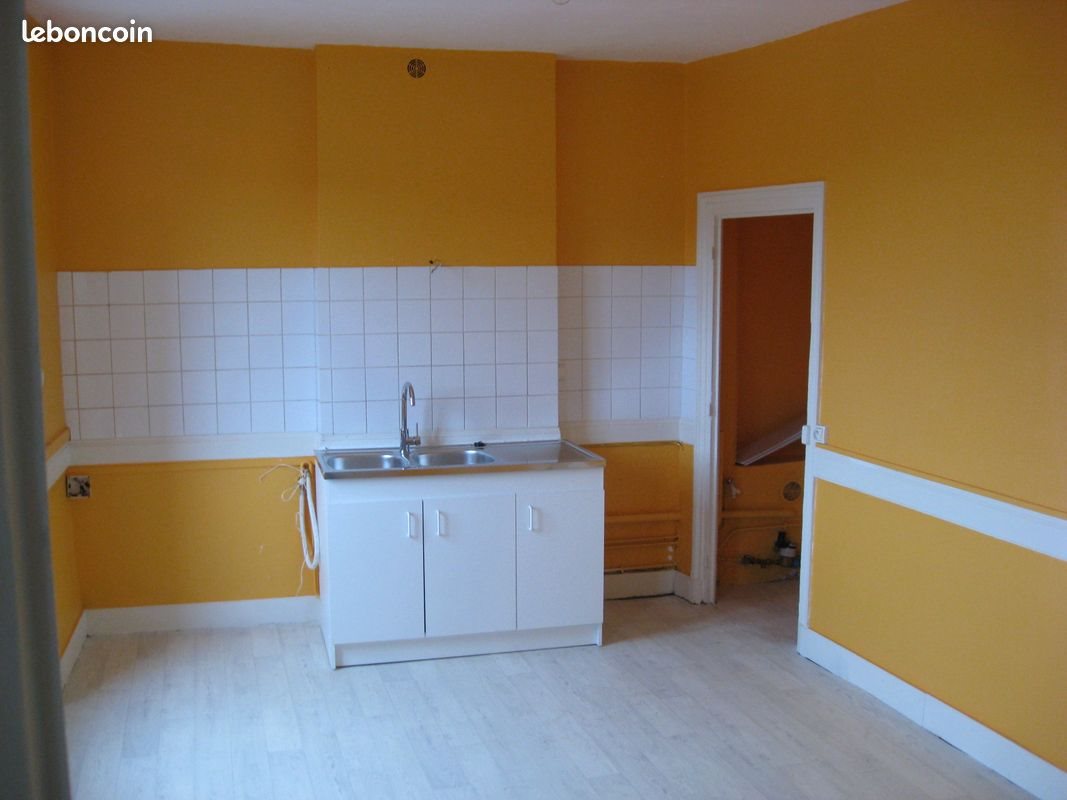 Appartement à louer, 86m², Thizy