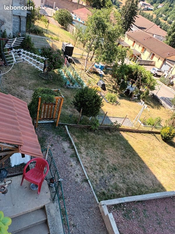 Appartement à louer, 86m², Thizy