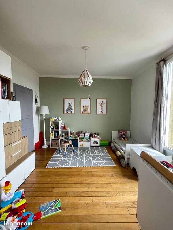 Appartement à louer, 65m², Puteaux