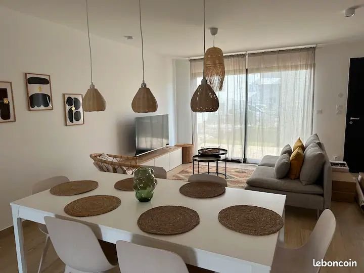 Maison à louer, 83m², Mèze