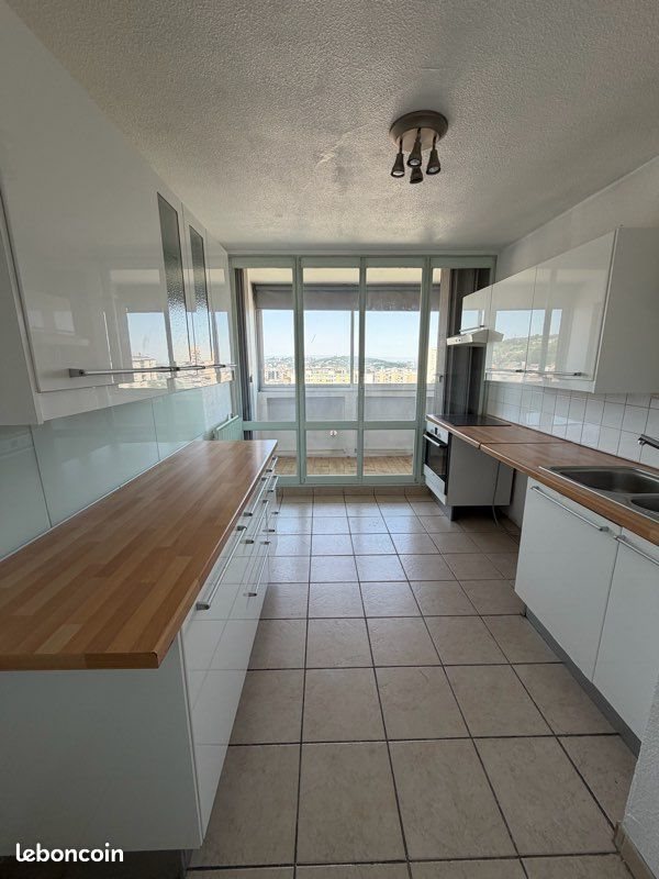 Appartement à louer, 47m², Saint-Etienne