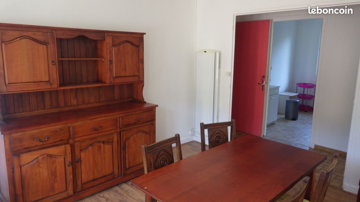 Appartement à louer, 57m², Vocance