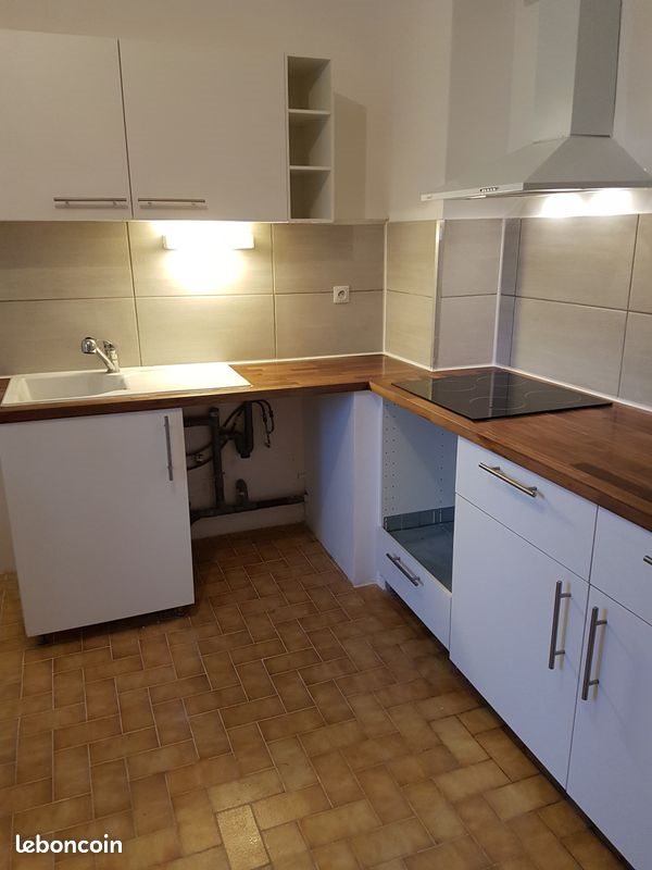 Appartement à louer, 88m², Noves