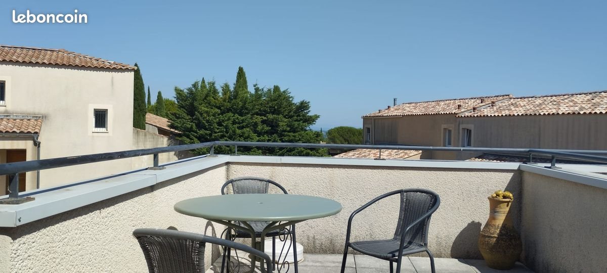 Appartement à louer, 31m², Tavel