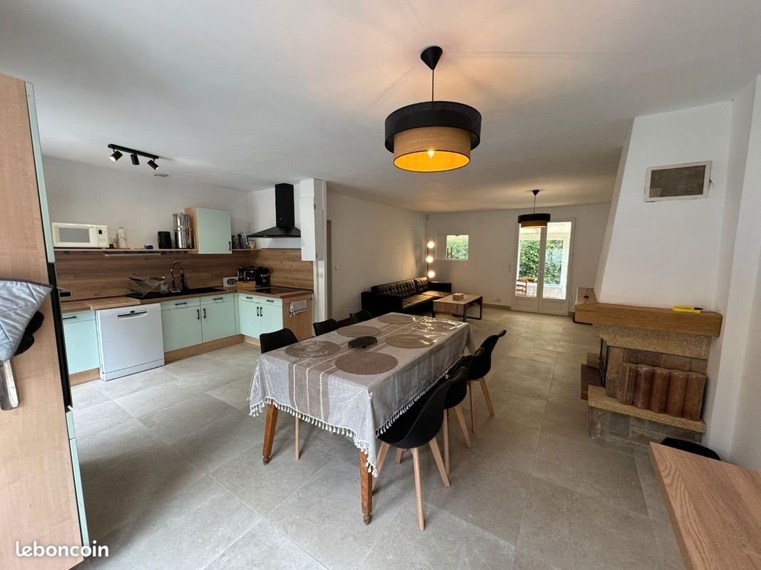 Maison à louer, 110m², Toulon