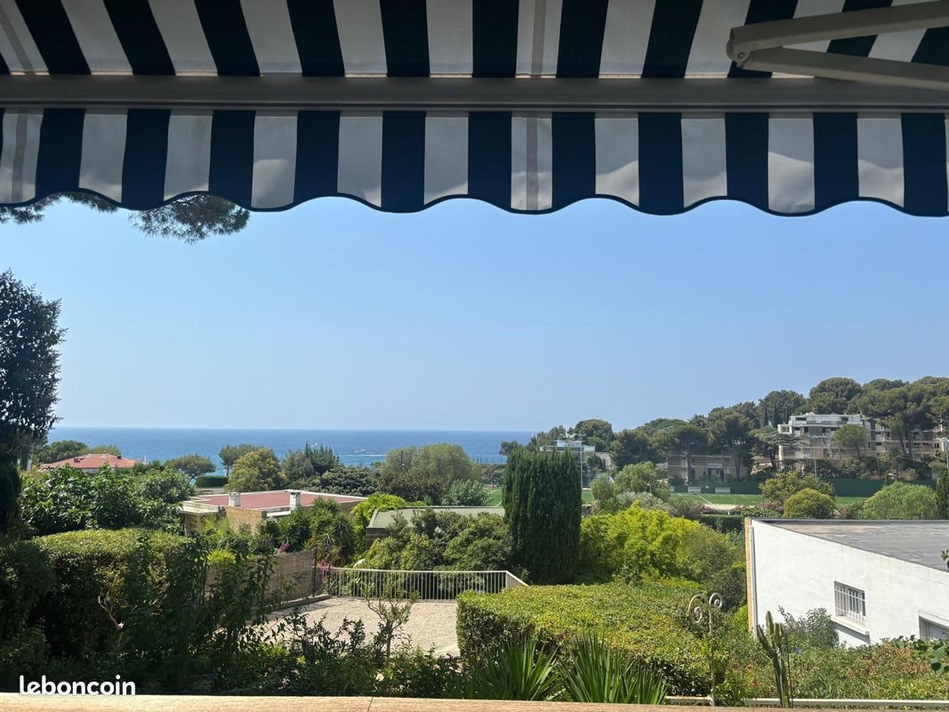Appartement à louer, 68m², Cassis