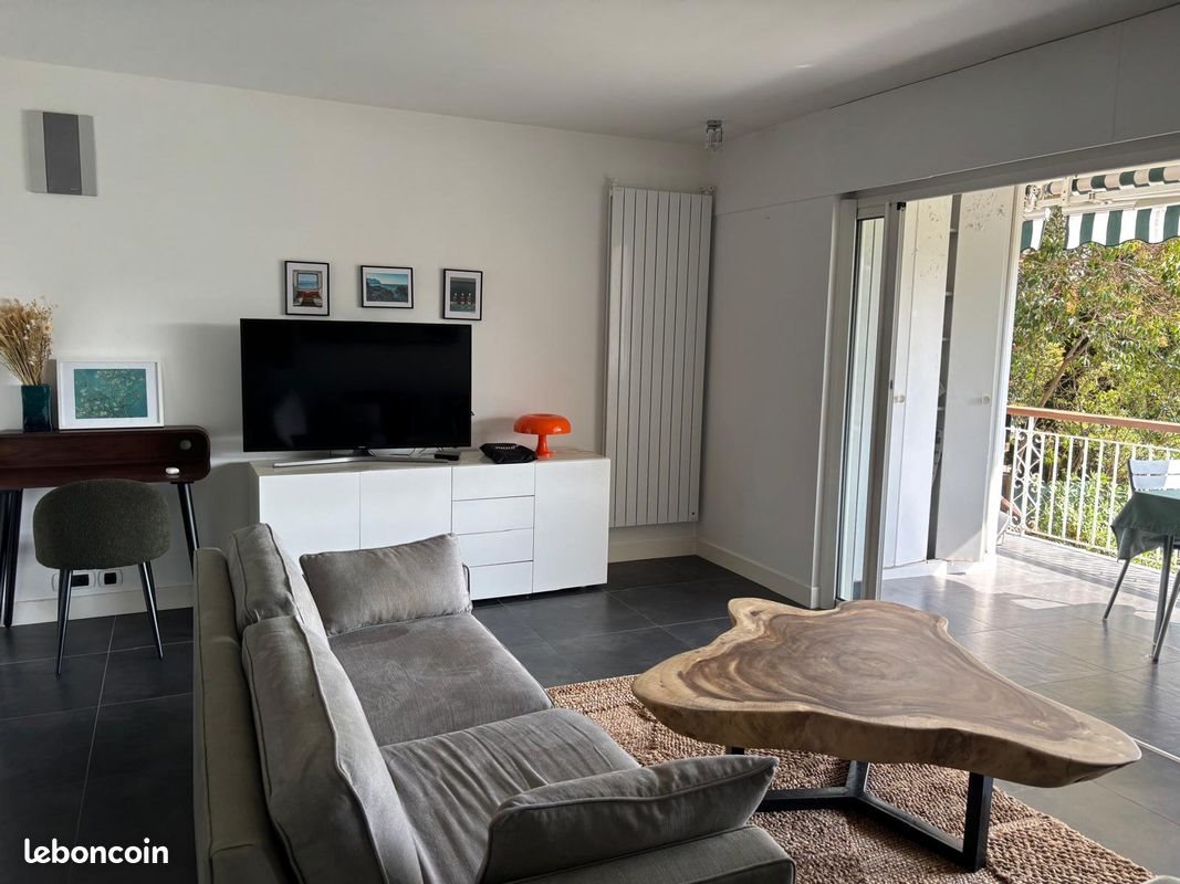 Appartement à louer, 68m², Cassis