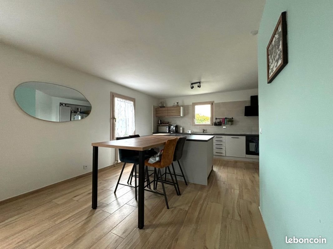 Maison à louer, 180m², Bussac-sur-Charente