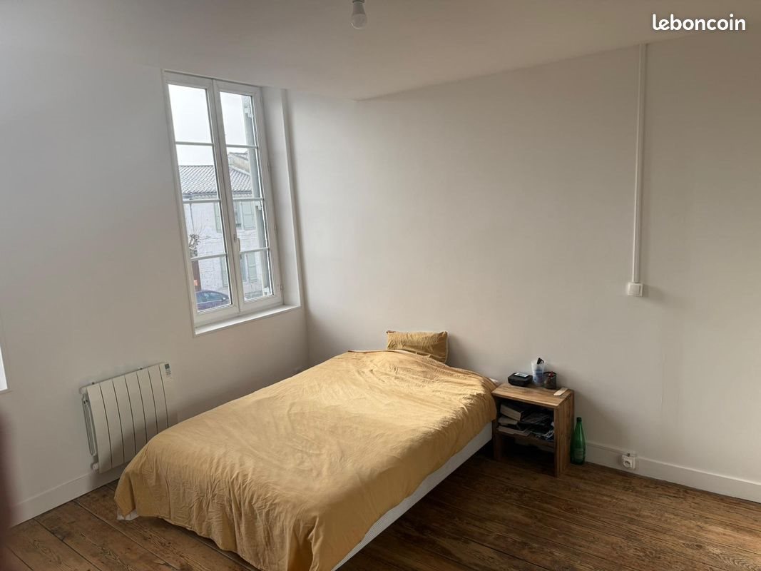Maison à louer, 40m², Saintes