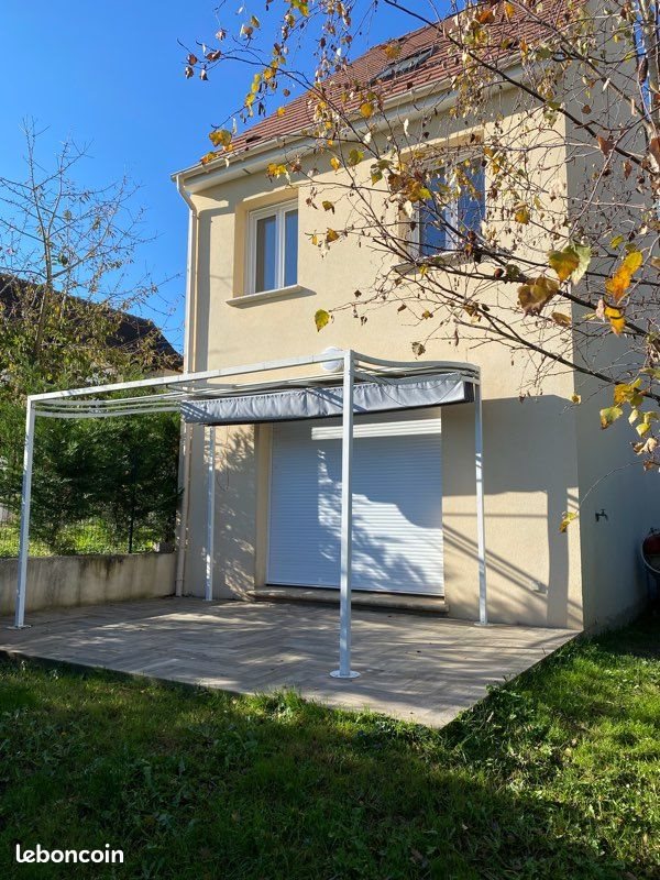Maison à louer, 110m², Elancourt
