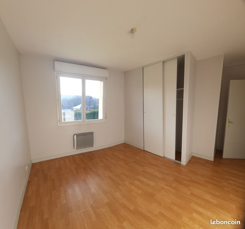 Appartement à louer, 45m², Le Palais-sur-Vienne