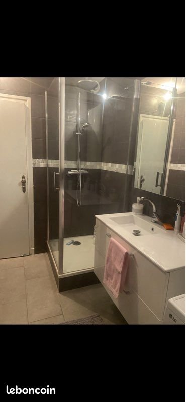 Appartement à louer, 65m², Vénissieux