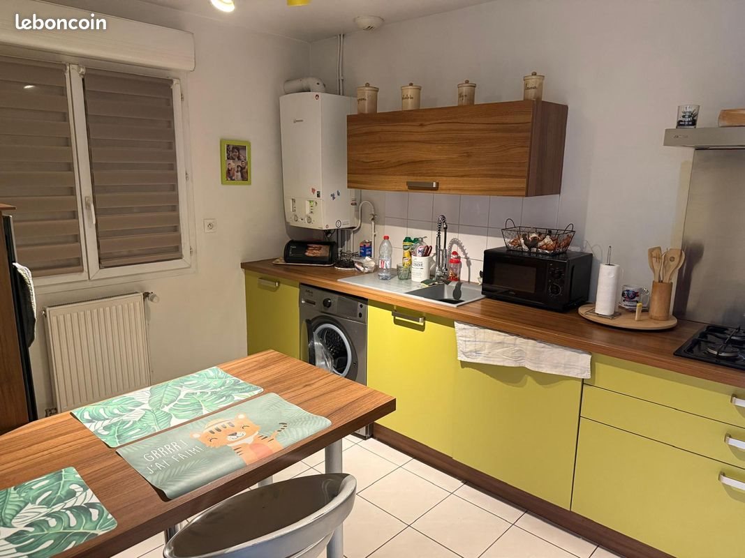 Maison à louer, 102m², Neuville-Saint-Rémy