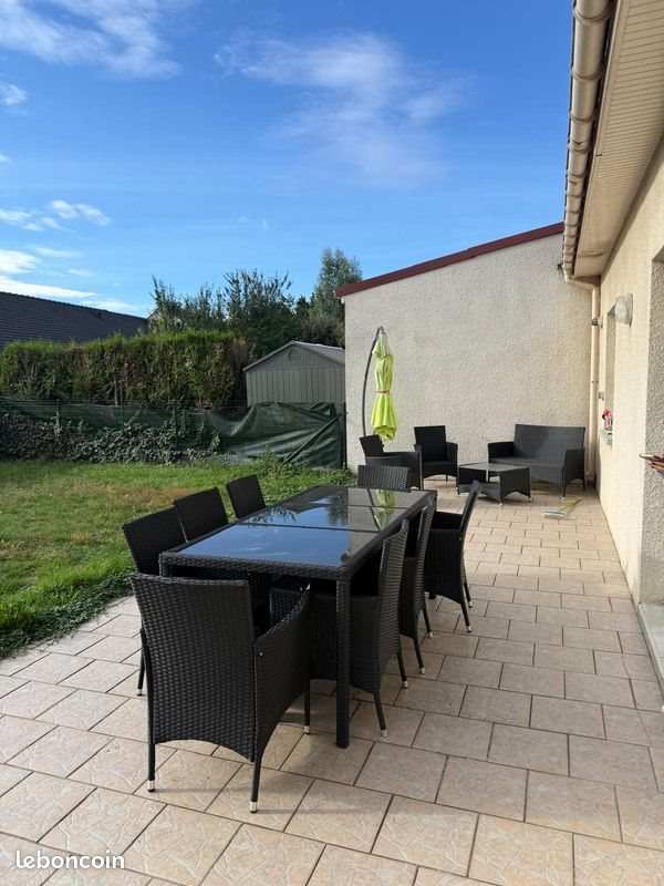 Maison à louer, 102m², Neuville-Saint-Rémy