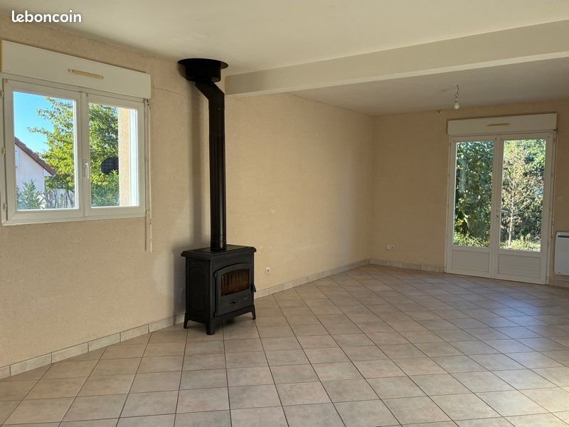 Maison à louer, 111m², Trangé