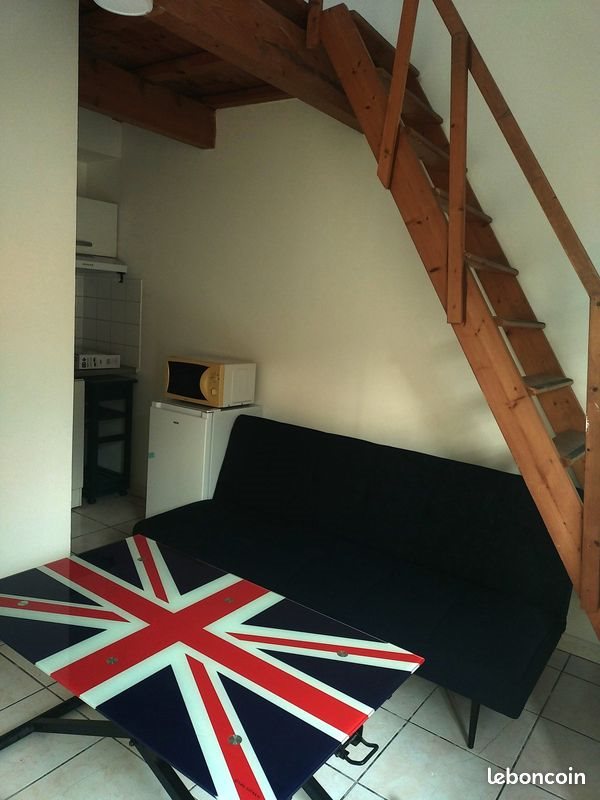 Appartement à louer, 18m², Nîmes