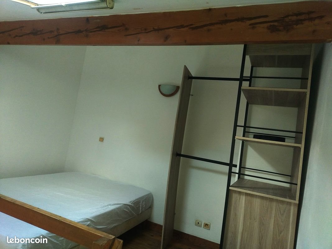Appartement à louer, 18m², Nîmes