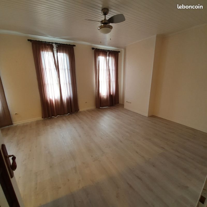 Appartement à louer, 45m², La Réole