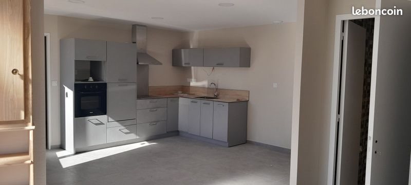 Appartement à louer, 75m², Chambost-Longessaigne