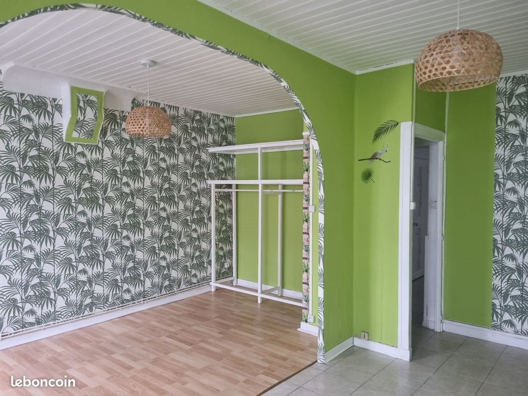 Maison à louer, 532m², Descartes