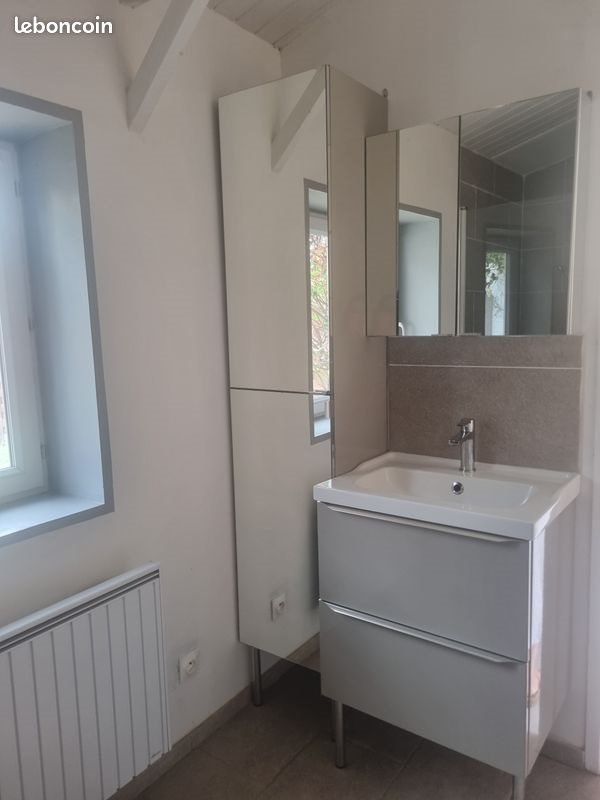Maison à louer, 532m², Descartes