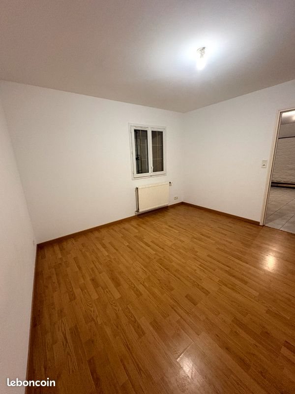 Appartement à louer, 53m², Saint-Georges-du-Bois
