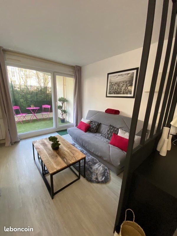 Appartement à louer, 29m², Cergy
