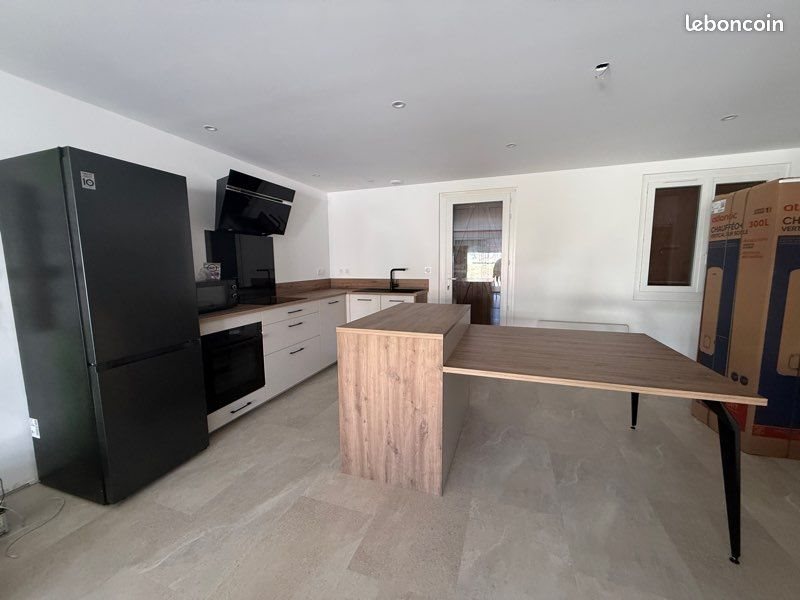 Maison à louer, 85m², Savignac-les-Eglises