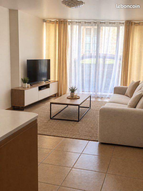 Appartement à louer, 65m², Villebois-Lavalette