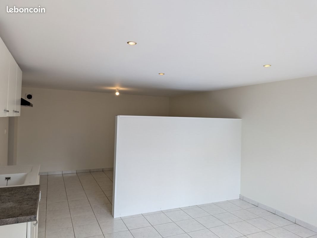 Appartement à louer, 42m², Chiché