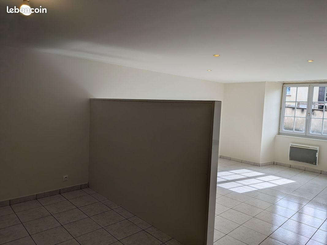Appartement à louer, 42m², Chiché