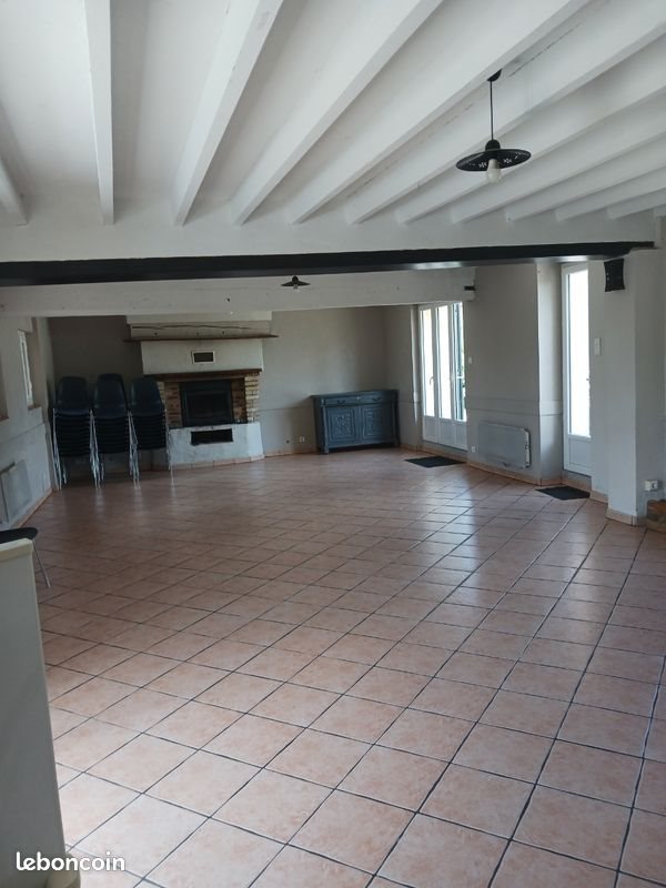 Maison à louer, 140m², Saint-Jean-d'Assé