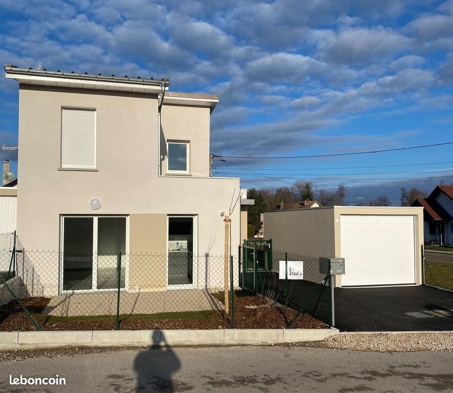 Maison à louer, 94m², Geneuille