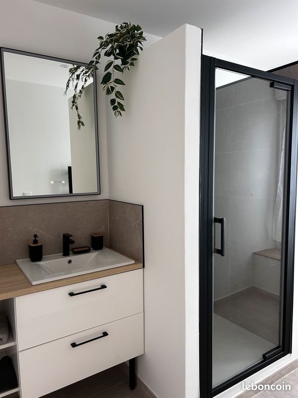 Appartement à louer, 26m², Nîmes