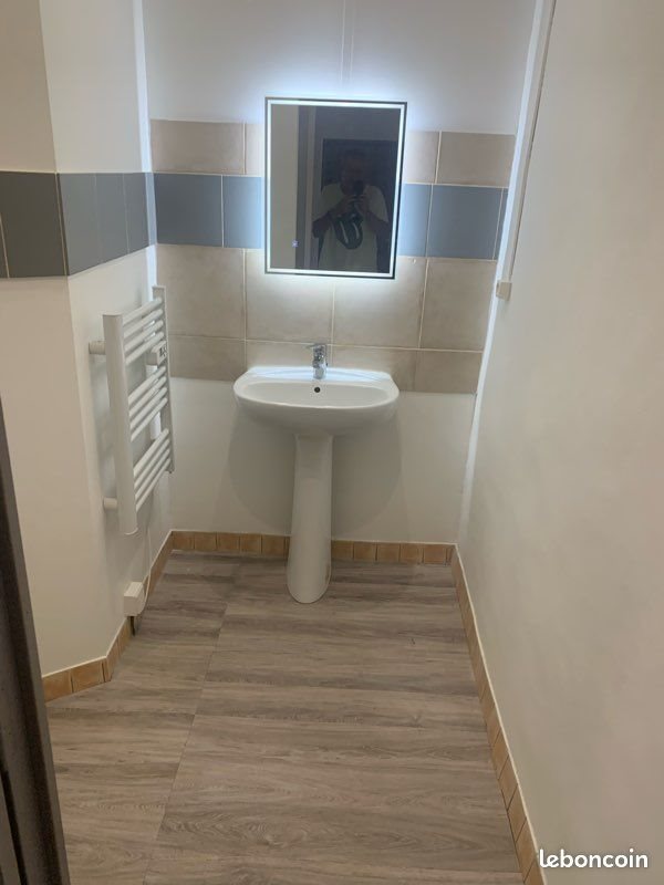 Appartement à louer, 58m², Oraison