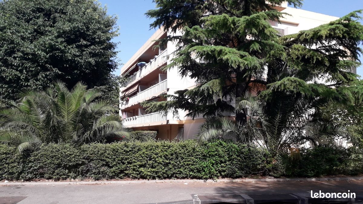 Appartement à louer, 27m², Marseille 9ème