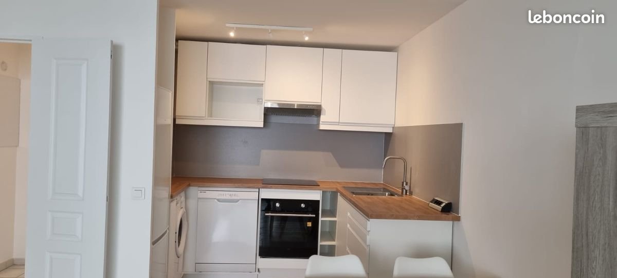 Appartement à louer, 48m², Marseille 6ème