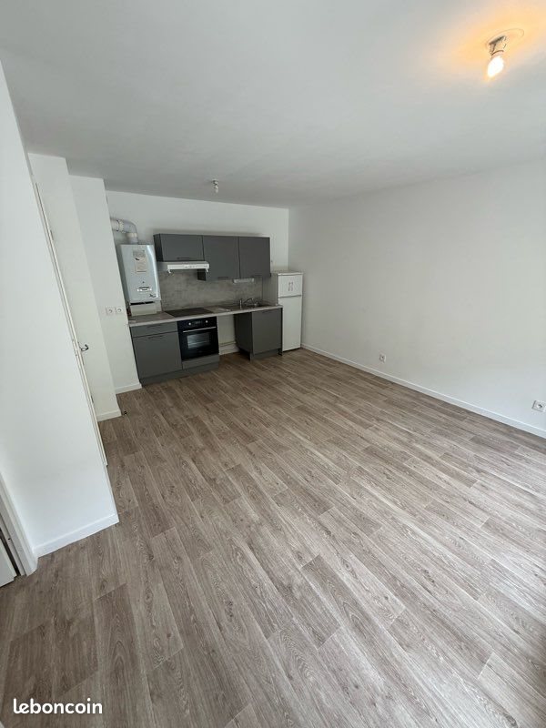 Appartement à louer, 40m², Cenon