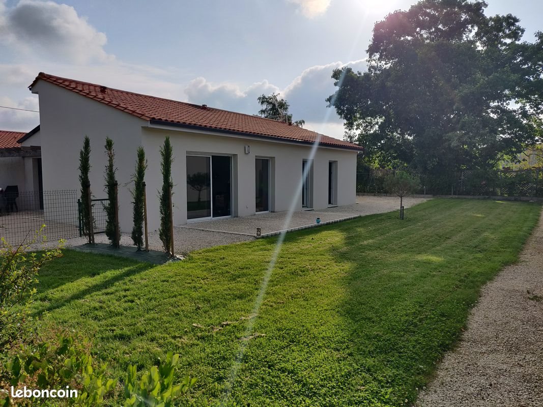 Maison à louer, 93m², Mansle