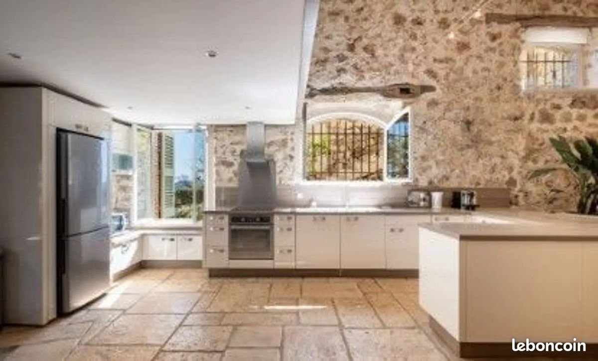 Appartement à louer, 91m², Spéracèdes