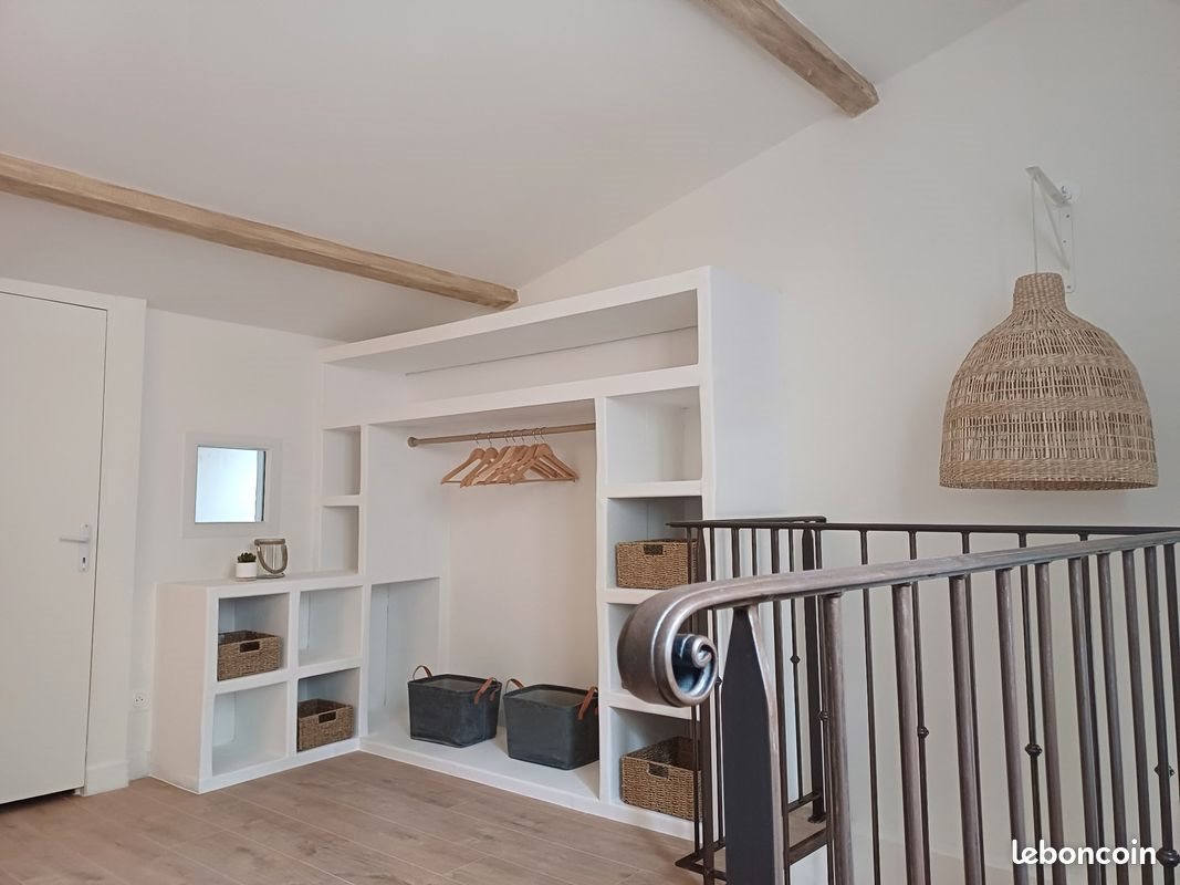 Appartement à louer, 40m², Pélissanne
