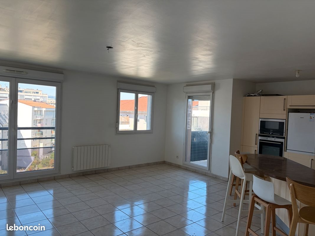 Appartement à louer, 100m², Annemasse