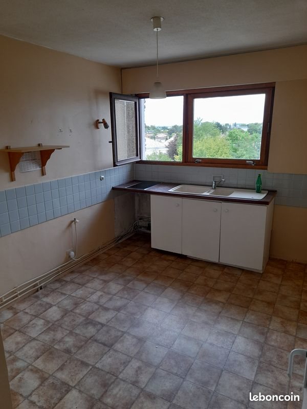 Appartement à louer, 79m², Pessac